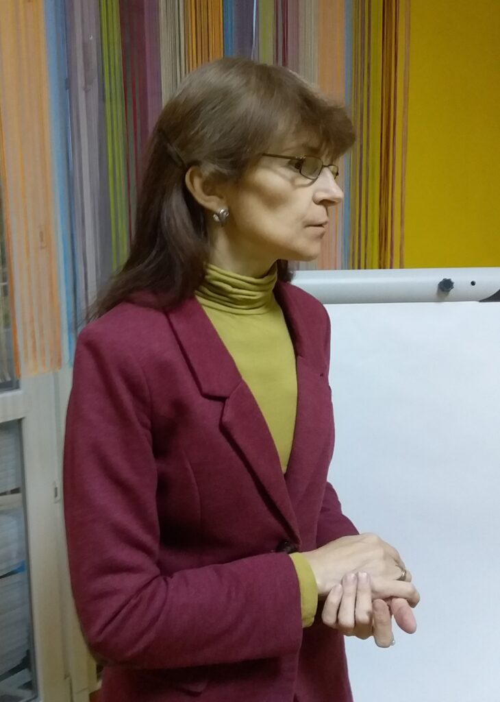 администратор сайта и графический дизайнер Лилия Королёва